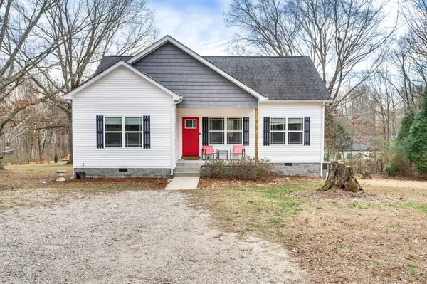 114 Fulgem Cemetery Rd, Burns, TN 37029