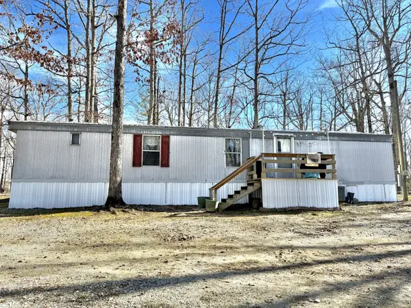 299 Sunset Dr, Holladay, TN 38341