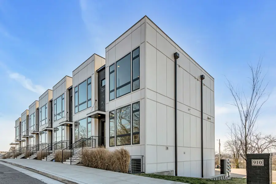 910 Youngs Ln #1, Nashville, TN 37207 - #3