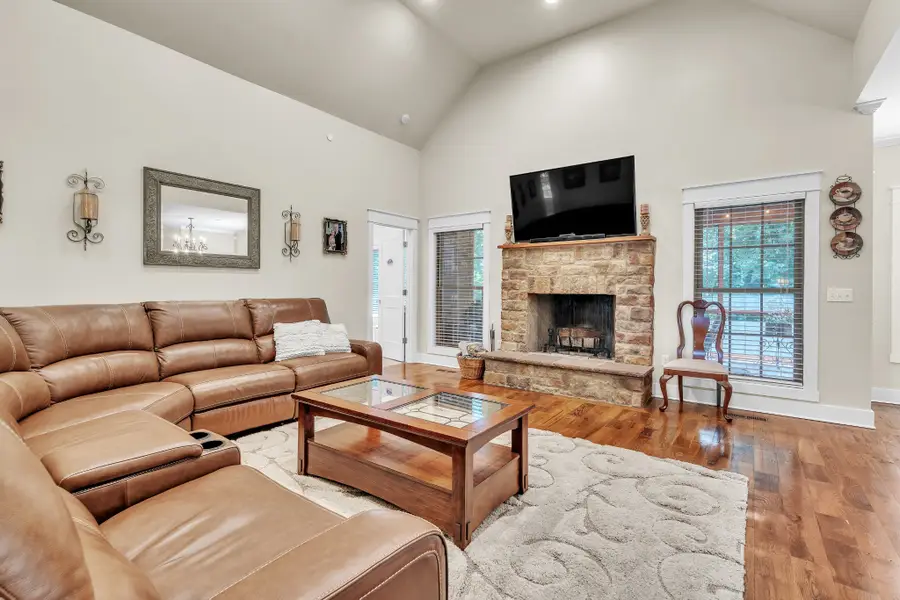 422 Evergreen Cir, Kingston Springs, TN 37082 - Image #3