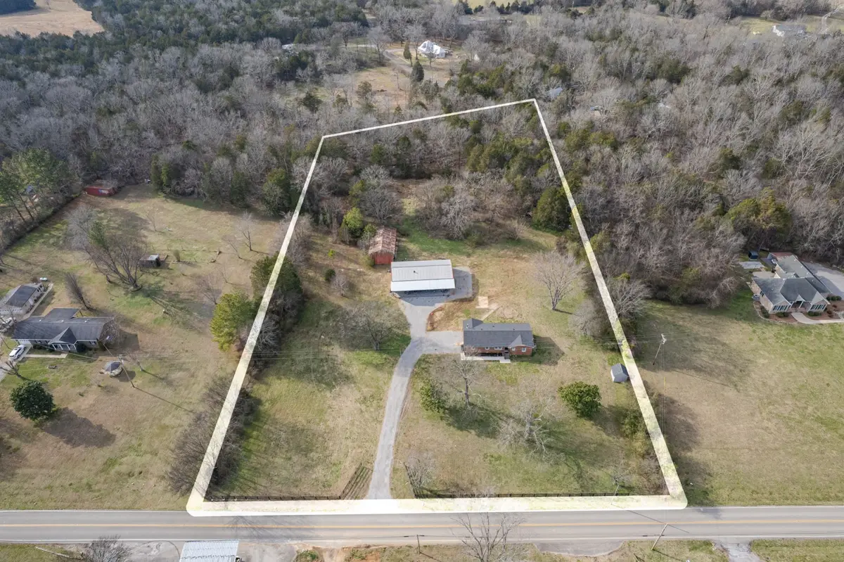 2318 Verona Caney Rd, Lewisburg, TN 37091 - Image #1