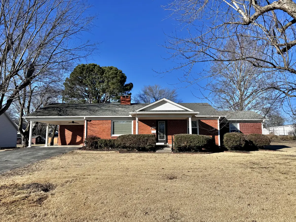 211 Church St, Loretto, TN 38469 - #1