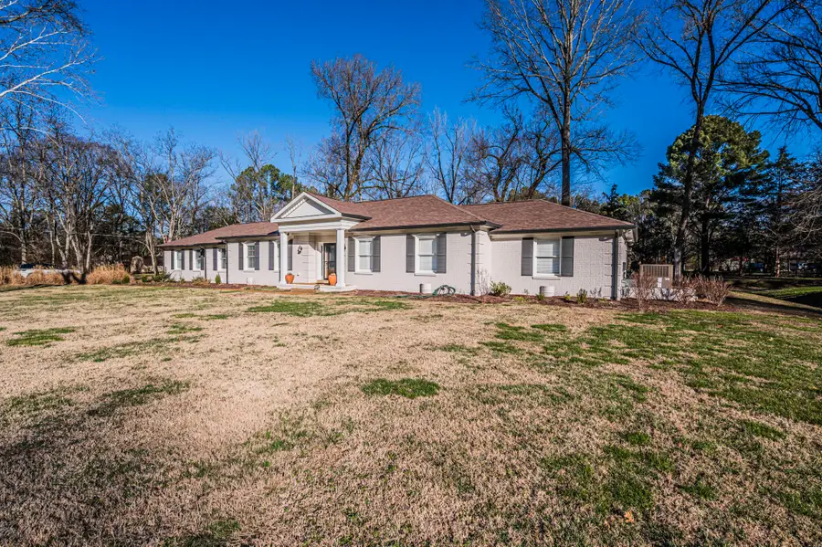 410 Bobby Dr, Franklin, TN 37069 - Image #2