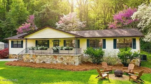 2333 Thorn Grove Pike, Knoxville, TN 37914