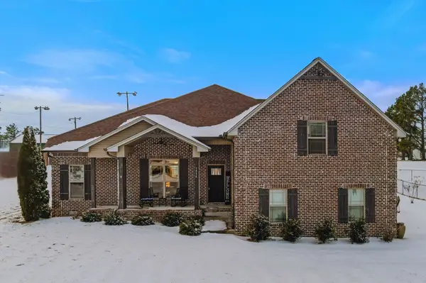 1934 Hygeia Rd, Greenbrier, TN 37073