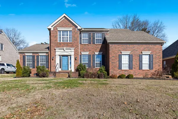 213 Spy Glass Way, Hendersonville, TN 37075