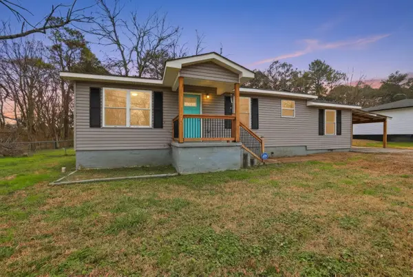 711 W James Avenue, Rossville, GA 30741