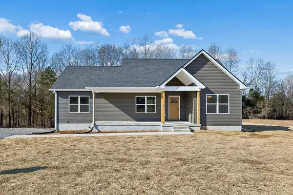 306 Leigh Anna Circle, Lafayette, TN 37083