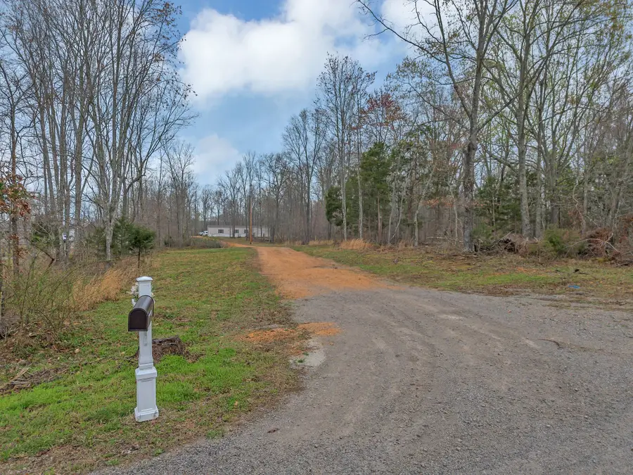 6126 Calvin Potts Rd, Primm Springs, TN 38476 - Image #2