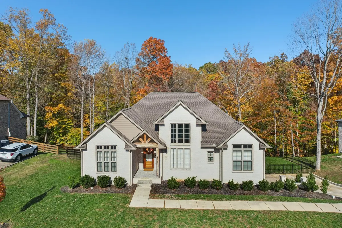 2545 Everwood Ct, Clarksville, TN 37043 - Image #1