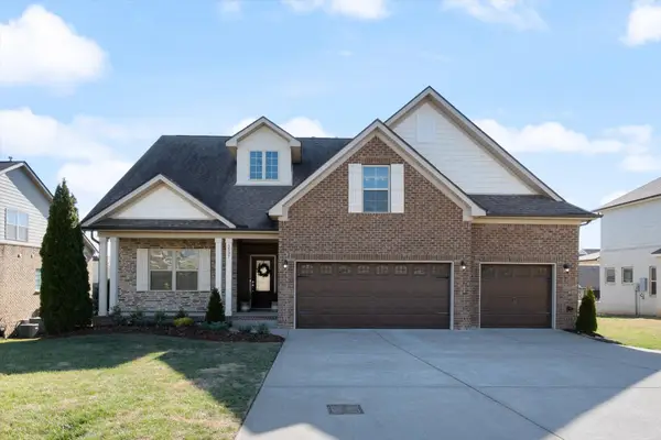 5537 Stonefield Dr, Smyrna, TN 37167