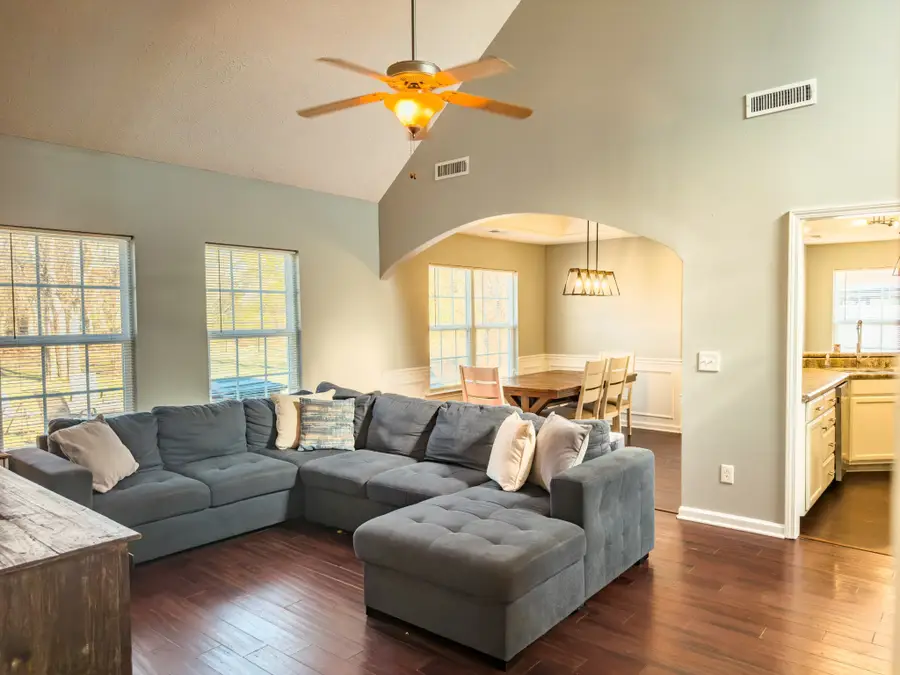 1122 Thompson Farms St, Lascassas, TN 37085 - Image #3