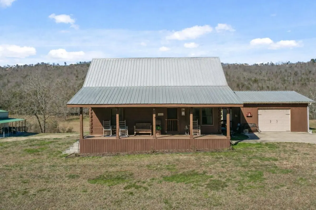 3382 Back Valley Road, Trenton, GA 30752 - #1