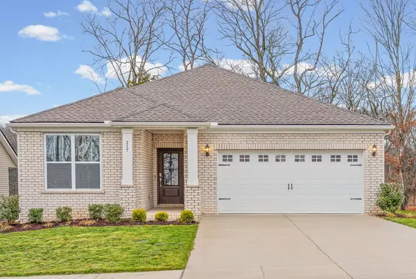 217 Viceroy Dr, Clarksville, TN 37043