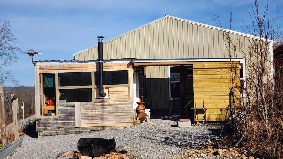 276 Schelley Rd, Gainesboro, TN 38562 - Image #3