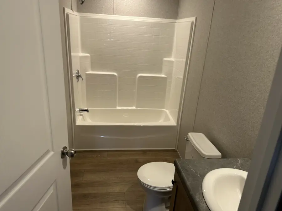 9520 Sunrise Road, Red Boiling Springs, TN 37150 - Image #3