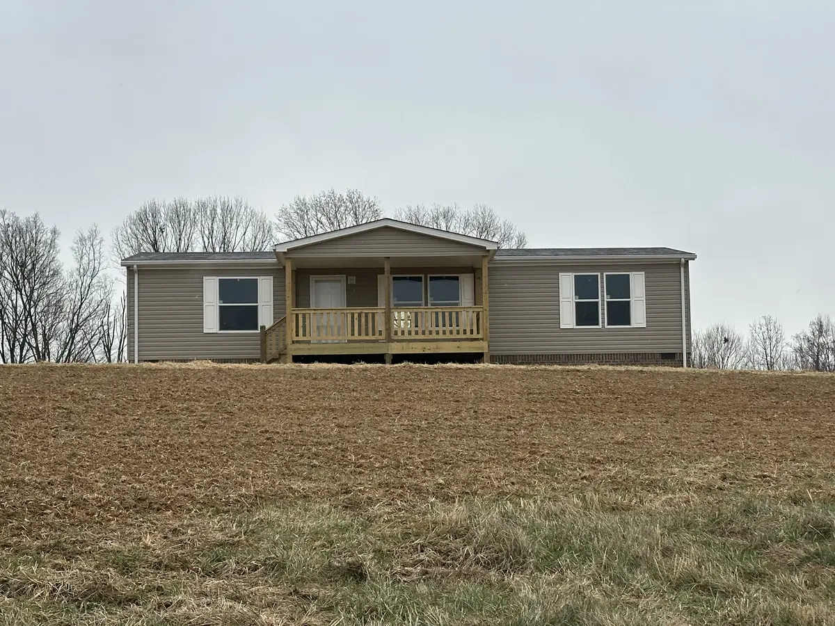 9546 Sunrise Road, Red Boiling Springs, TN 37150 - Image #1