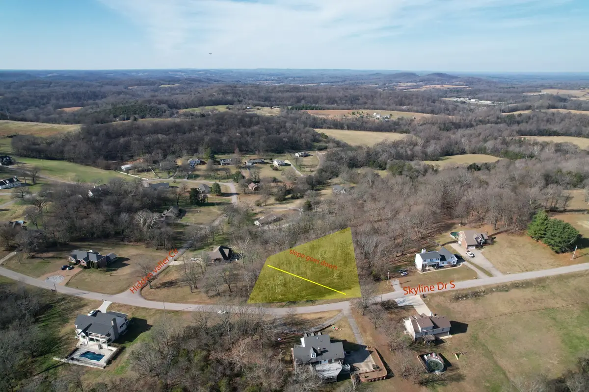 722 Skyline Dr S, Lewisburg, TN 37091 - Image #1