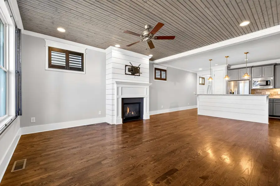 604 45th Ave N, Nashville, TN 37209 - #3