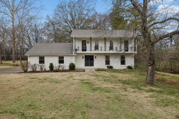 1303 General Macarthur Dr, Brentwood, TN 37027