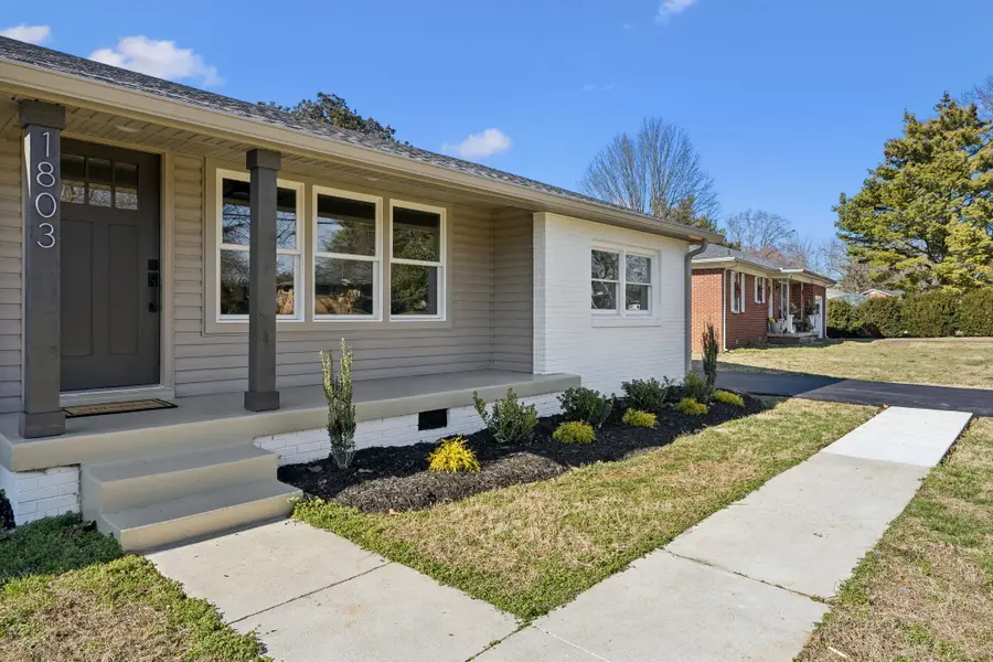 1803 Wellington Dr, Murfreesboro, TN 37129 - Image #2