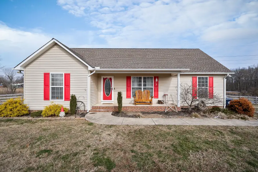 255 Greenwood Dr, Smithville, TN 37166 - Image #2