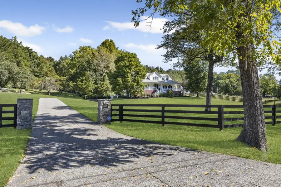 8756 Poplar Creek Rd, Nashville, TN 37221 - Image #3