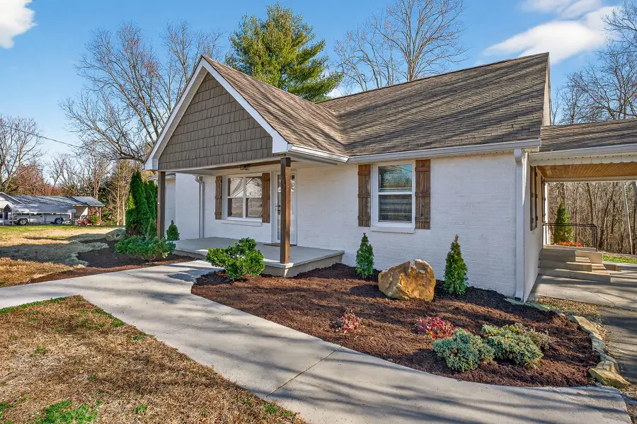 104 Henegar St, McMinnville, TN 37110 - Image #2