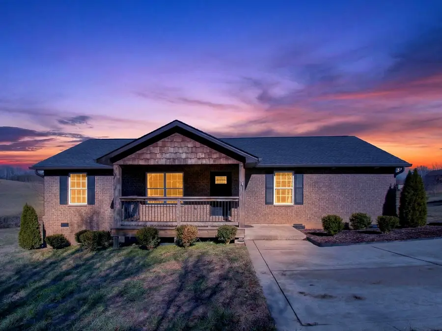 621 Womack Rd, Bethpage, TN 37022 - Image #2