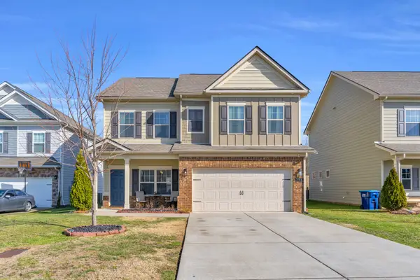 566 Sunflower Dr, Smyrna, TN 37167