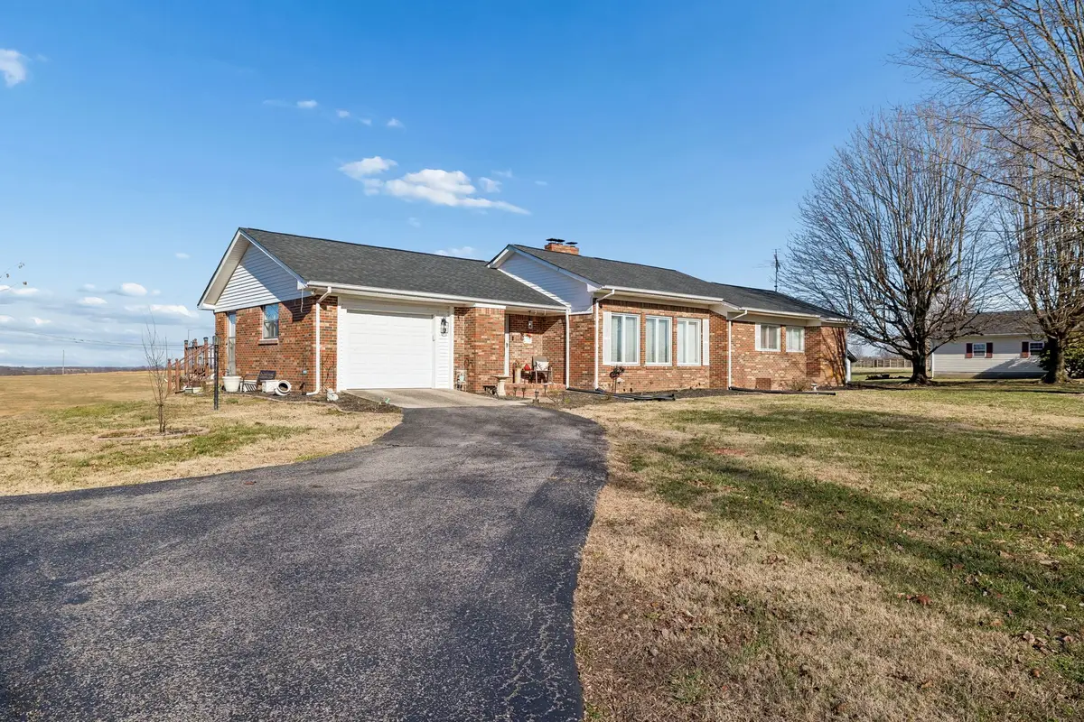 1965 Celina Rd, Red Boiling Springs, TN 37150 - Image #1