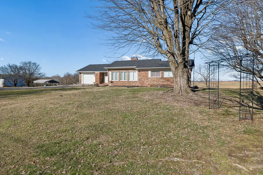 1965 Celina Rd, Red Boiling Springs, TN 37150 - Image #2