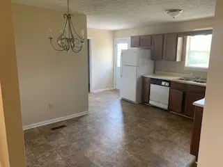 924 Linda Dr, Oak Grove, KY 42262 - #3