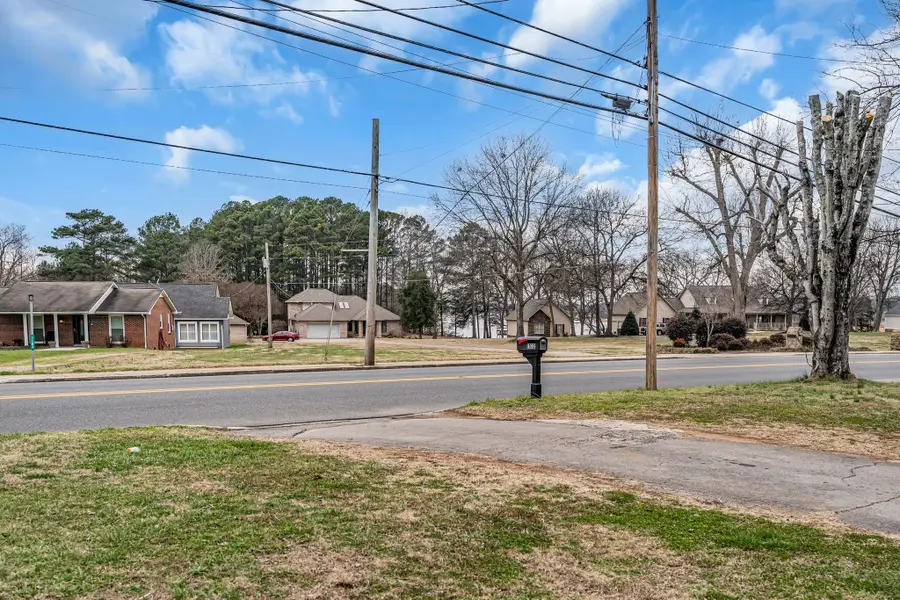 1102 N High St, Winchester, TN 37398 - Image #2