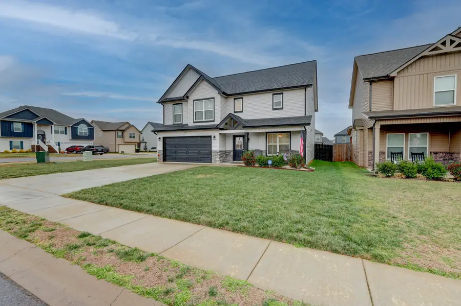 1050 Creek Way, Clarksville, TN 37042 - Image #3