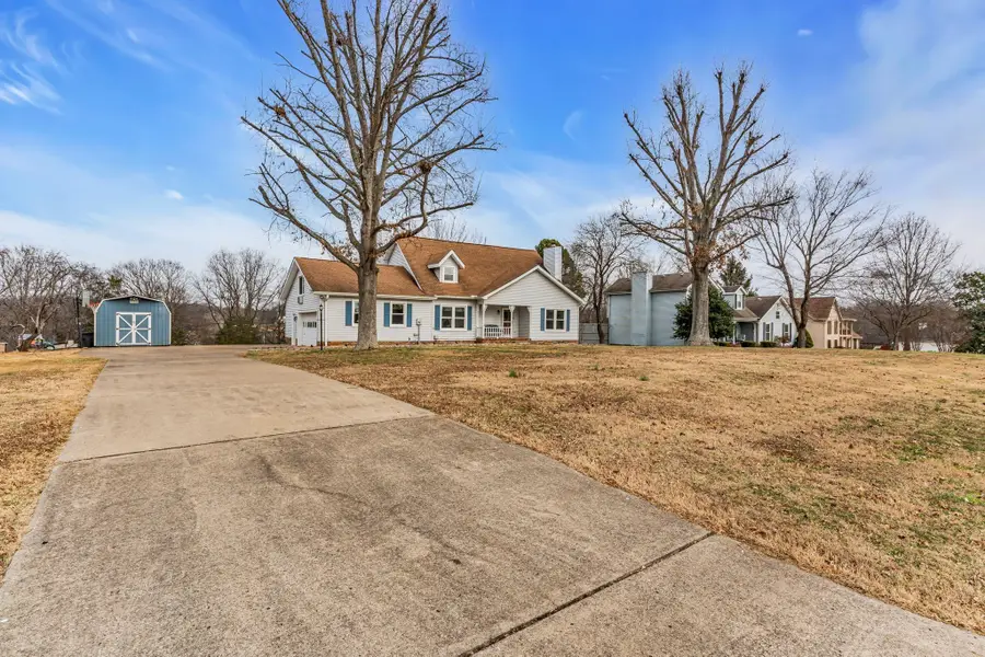 1208 Newmans Trl, Hendersonville, TN 37075 - Image #2