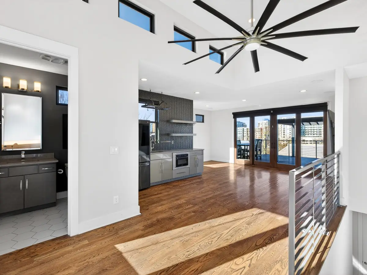 122 9th Cir S, Nashville, TN 37203 - #1