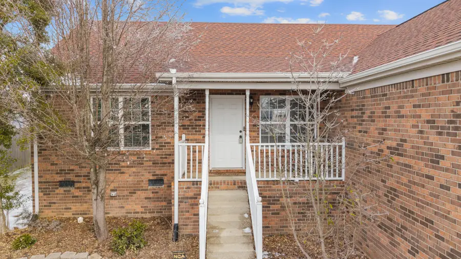 1006 Secretariat Dr, Mount Juliet, TN 37122 - #2