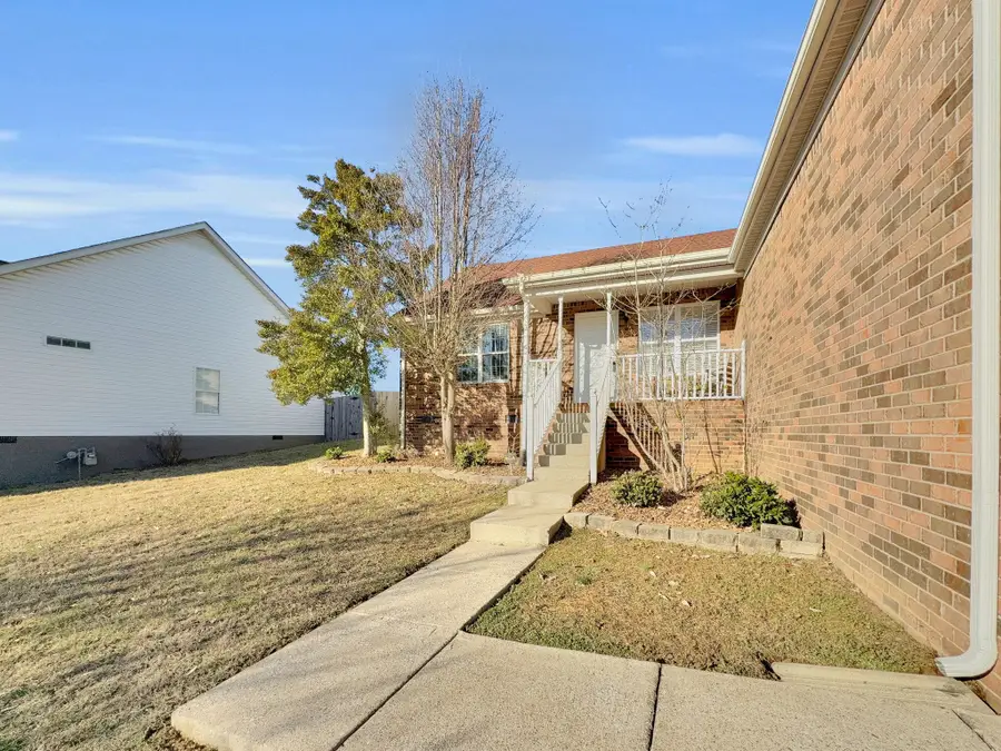 1006 Secretariat Dr, Mount Juliet, TN 37122 - #3