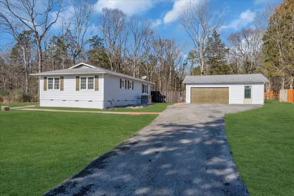 104 Foxland Dr, Smyrna, TN 37167