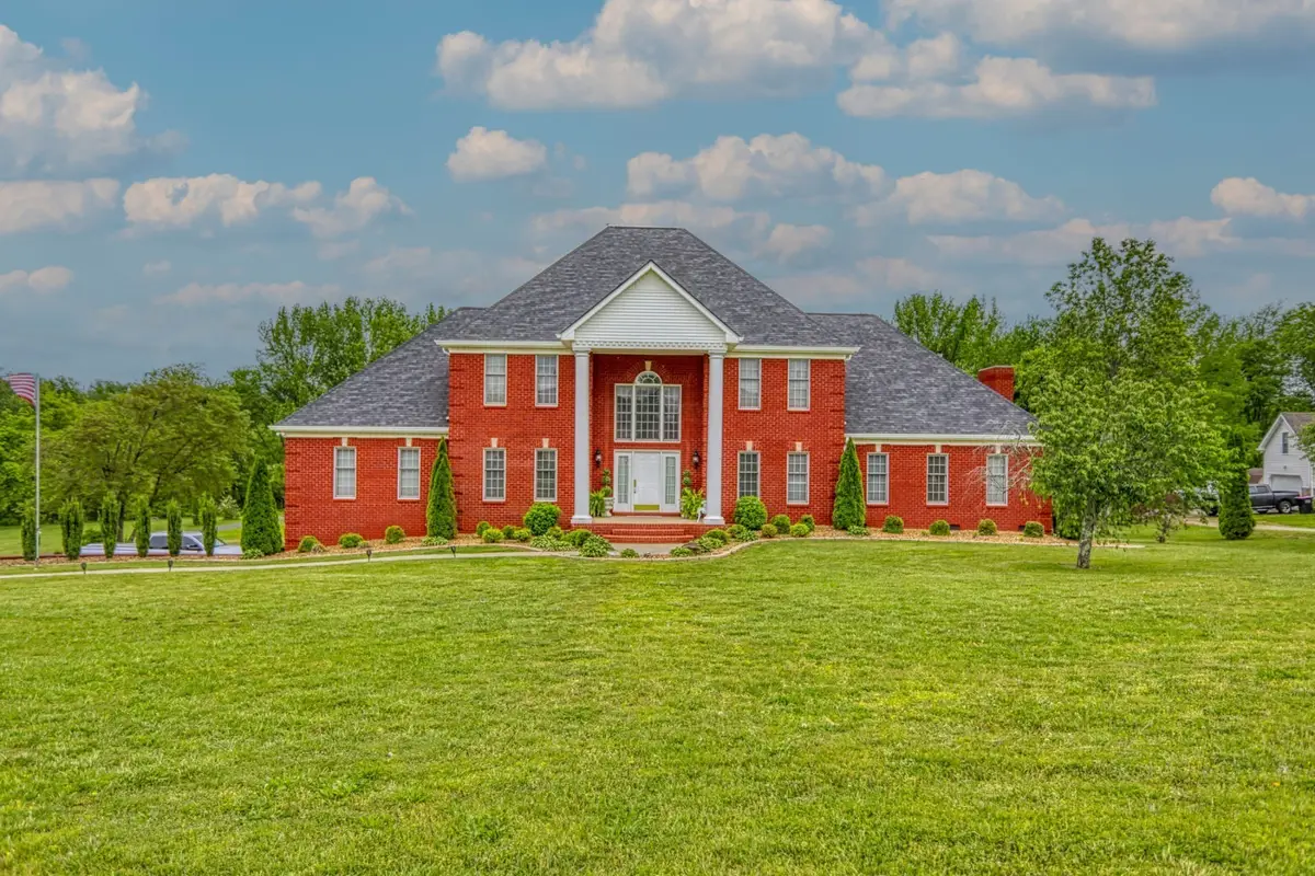 2025 Grandview Dr, Greenbrier, TN 37073 - #1