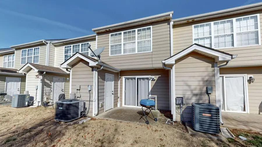 142 Cobblestone Place Dr, Goodlettsville, TN 37072 - Image #3