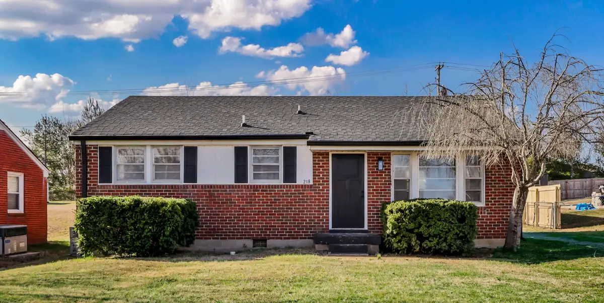 218 Clearview Dr, Clarksville, TN 37043 - Image #1