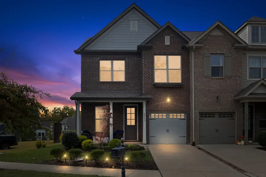 2564 Wellesley Square Dr, Thompsons Station, TN 37179 - #2
