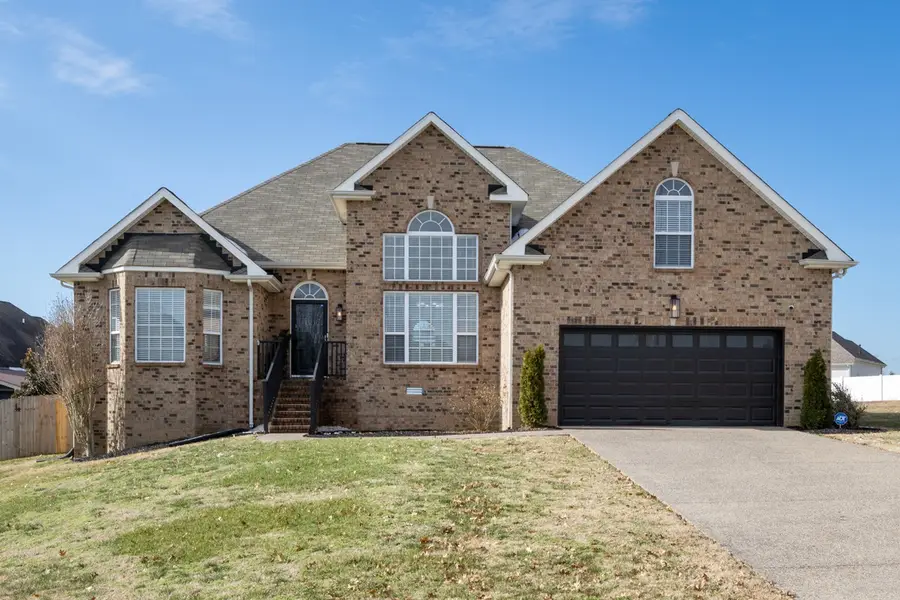 533 Bradford Dr, Gallatin, TN 37066 - Image #2