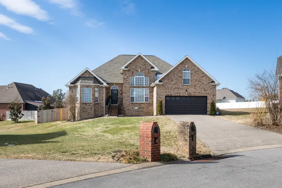 533 Bradford Dr, Gallatin, TN 37066 - Image #3