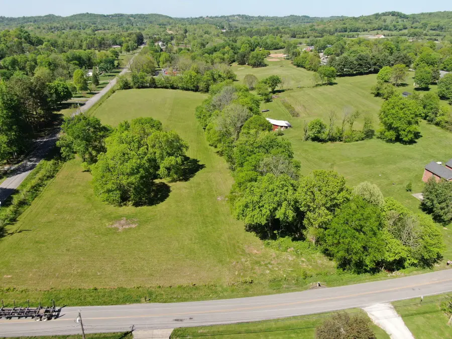 960 Tom Osborne Rd, Columbia, TN 38401 - Image #3