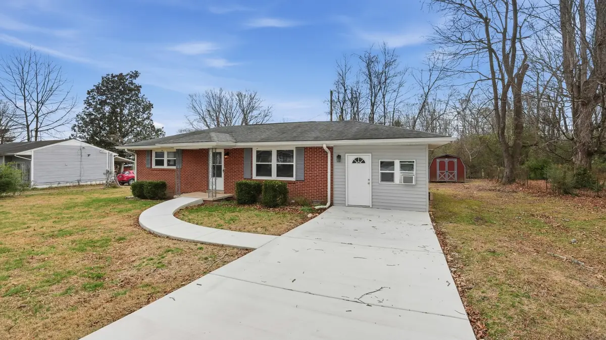 420 Oakwood Rd, Tullahoma, TN 37388 - Image #1