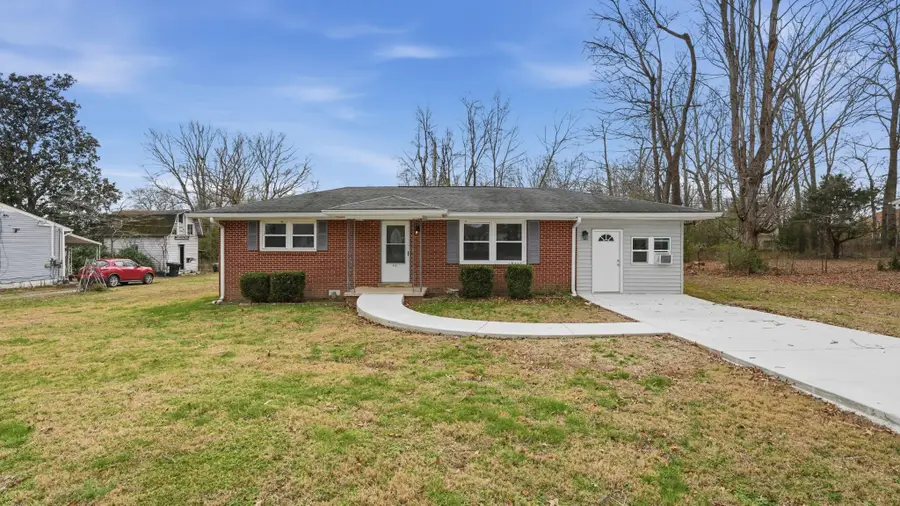 420 Oakwood Rd, Tullahoma, TN 37388 - Image #2