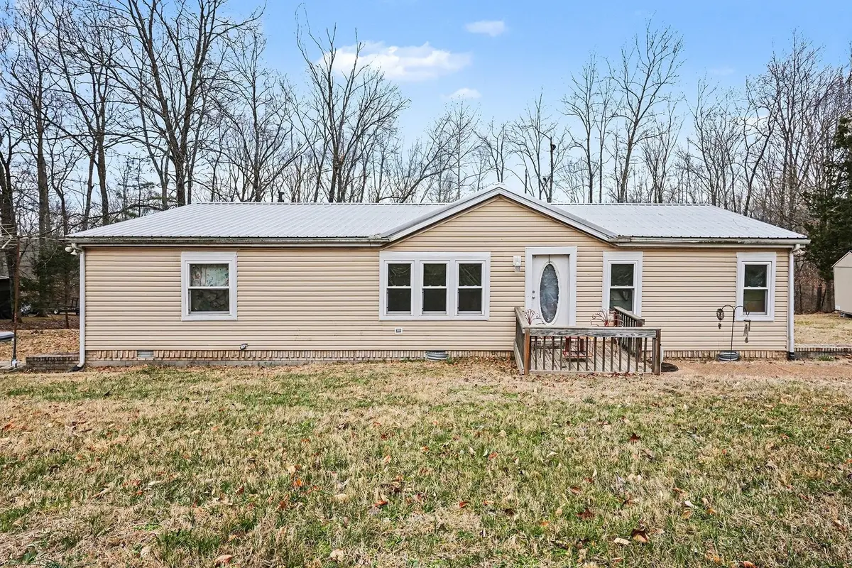 8896 Greer Rd, Lyles, TN 37098 - Image #1